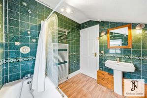 Photo 26- click for photo gallery